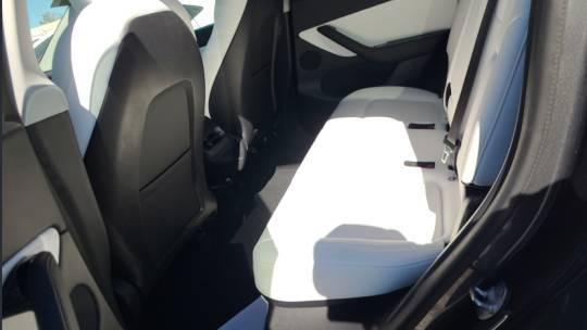 2021 Tesla Model Y 5YJYGDEEXMF092932