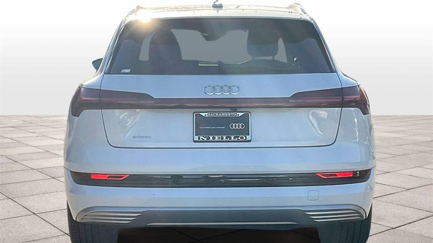 2019 Audi e-tron WA1LAAGE1KB024634