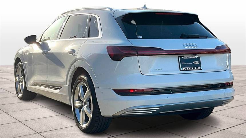 2019 Audi e-tron WA1LAAGE1KB024634