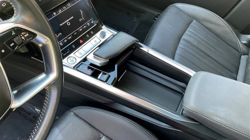2019 Audi e-tron WA1LAAGE1KB024634