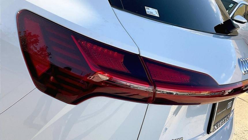 2019 Audi e-tron WA1LAAGE1KB024634