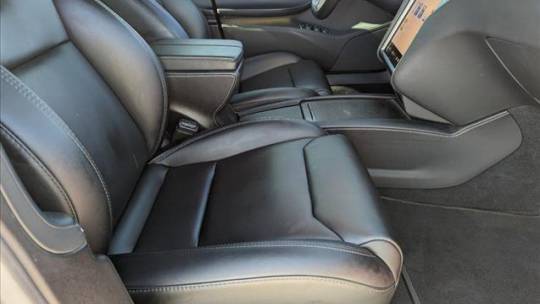 2019 Tesla Model S 5YJSA1E47KF332030