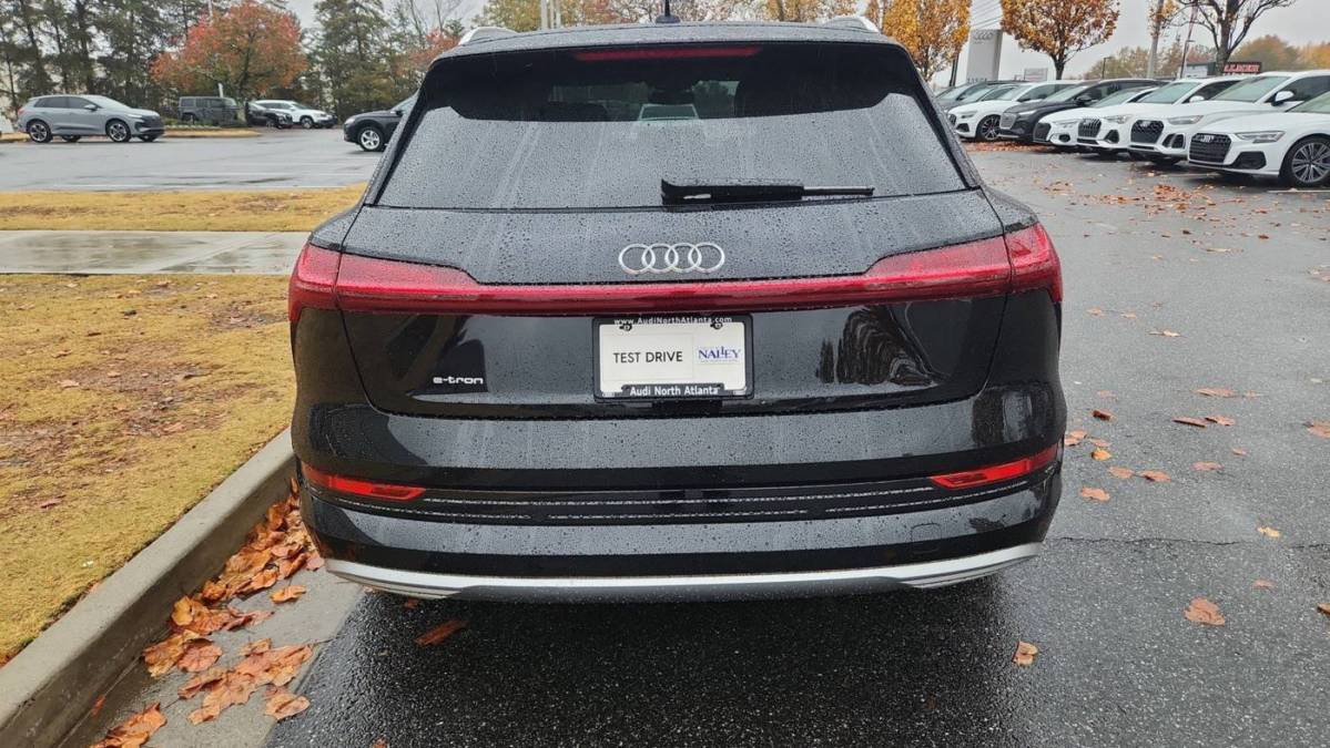 2019 Audi e-tron WA1VAAGEXKB009722