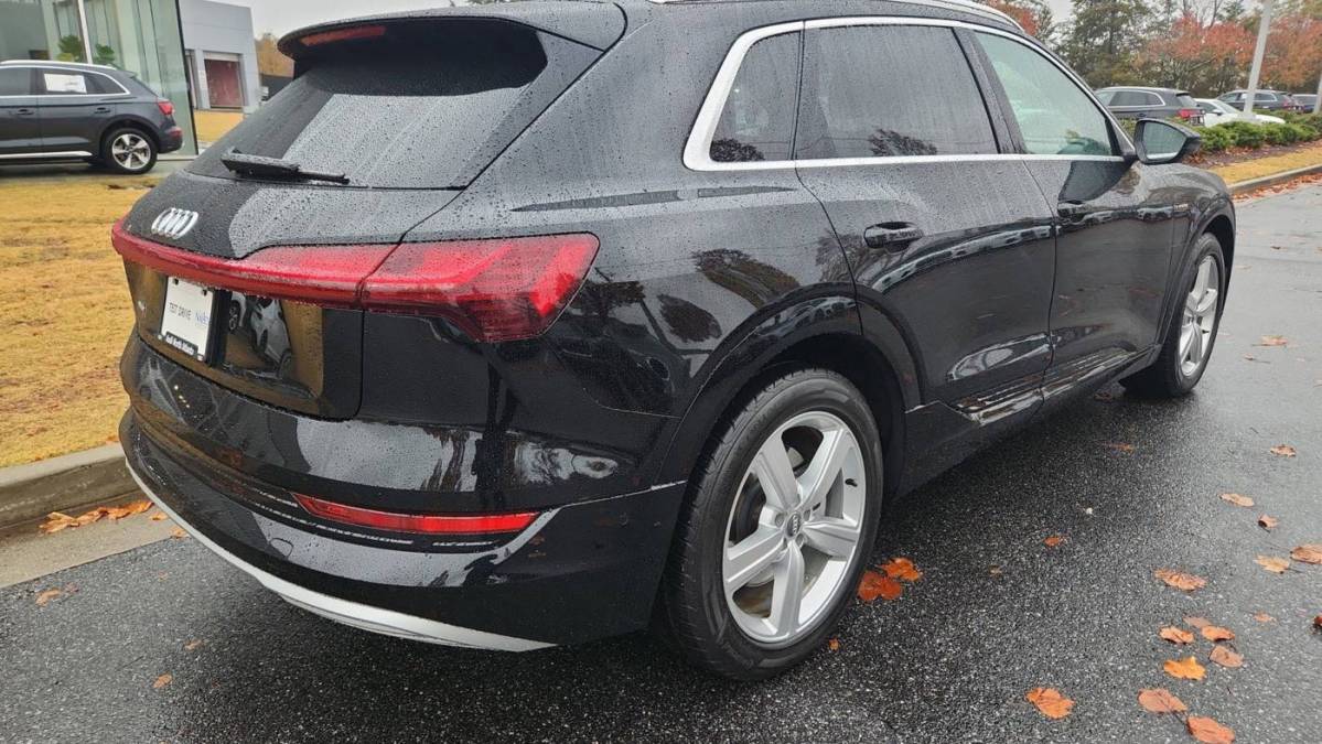 2019 Audi e-tron WA1VAAGEXKB009722