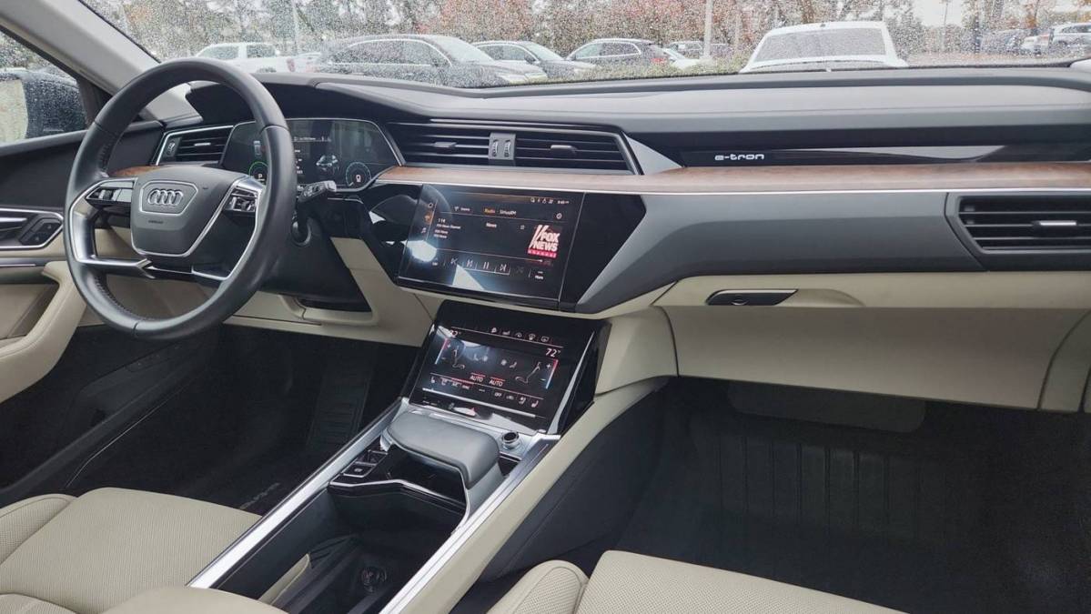 2019 Audi e-tron WA1VAAGEXKB009722
