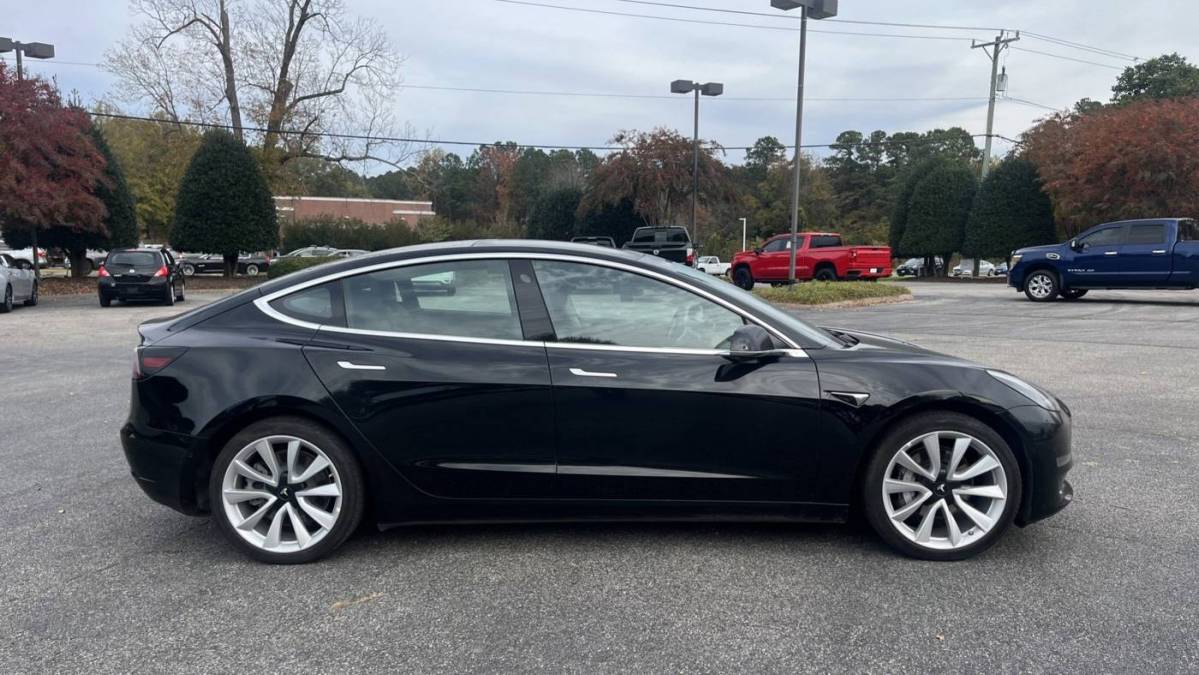 2019 Tesla Model 3 5YJ3E1EBXKF497349