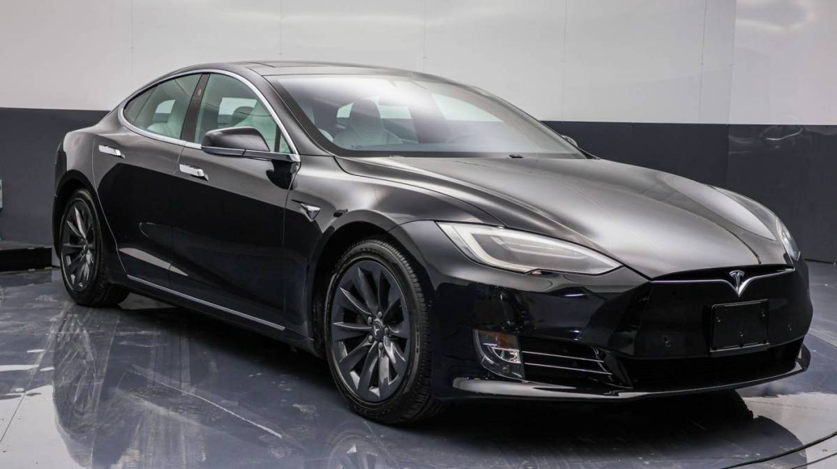 2018 Tesla Model S 5YJSA1E20JF245230
