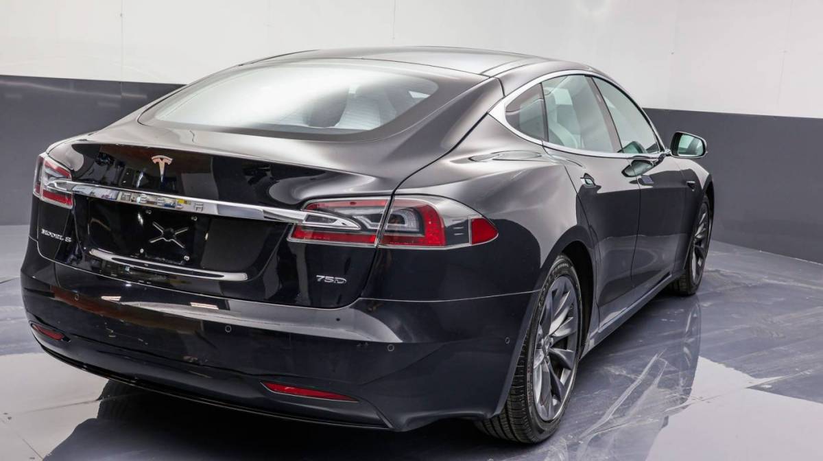 2018 Tesla Model S 5YJSA1E20JF245230