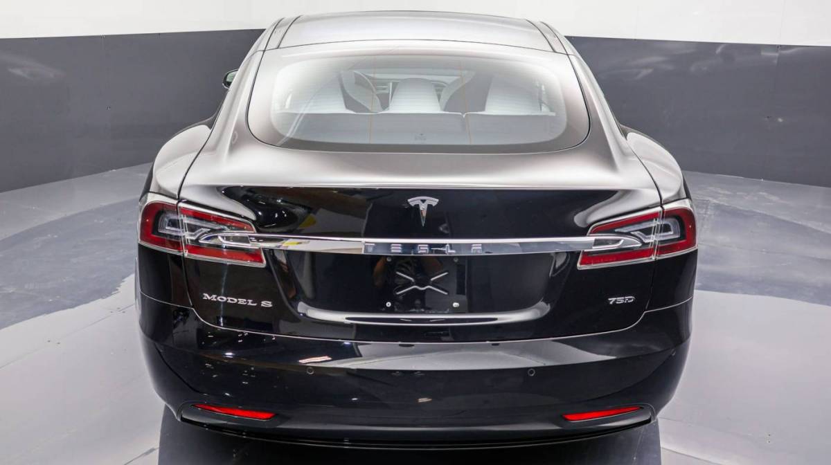 2018 Tesla Model S 5YJSA1E20JF245230
