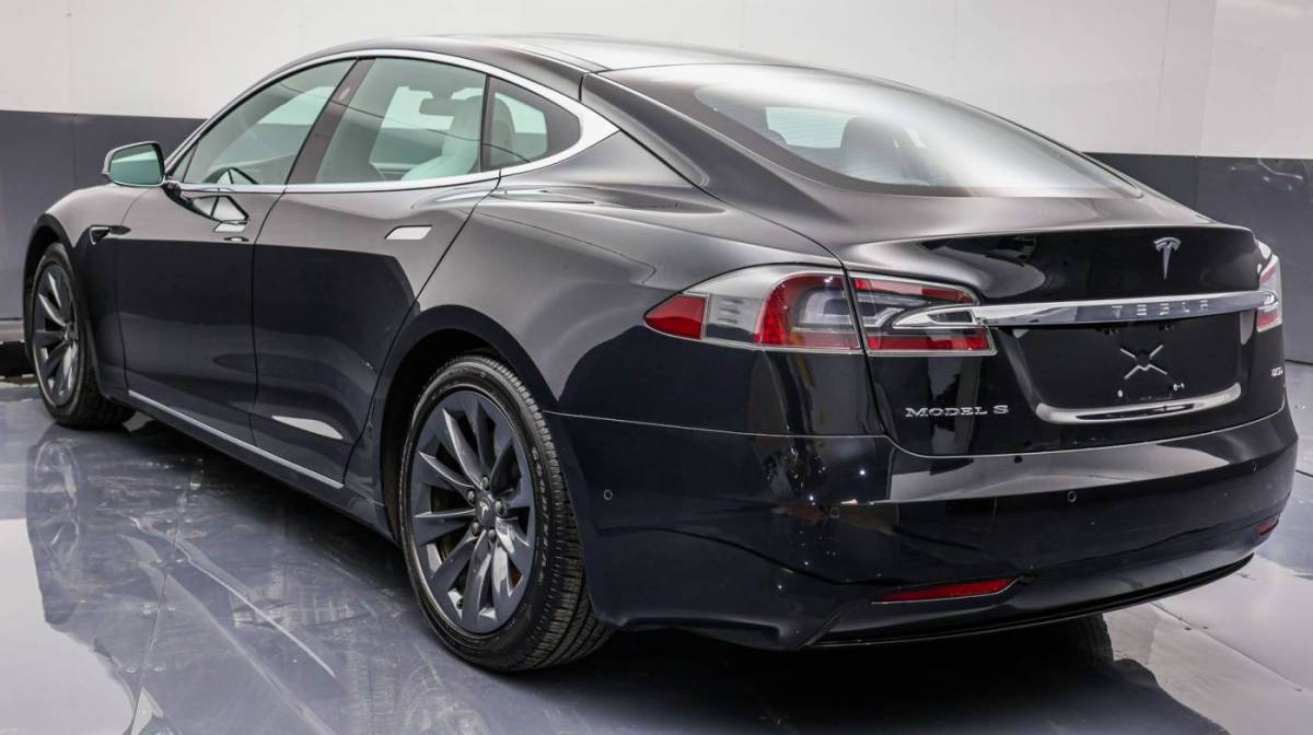 2018 Tesla Model S 5YJSA1E20JF245230
