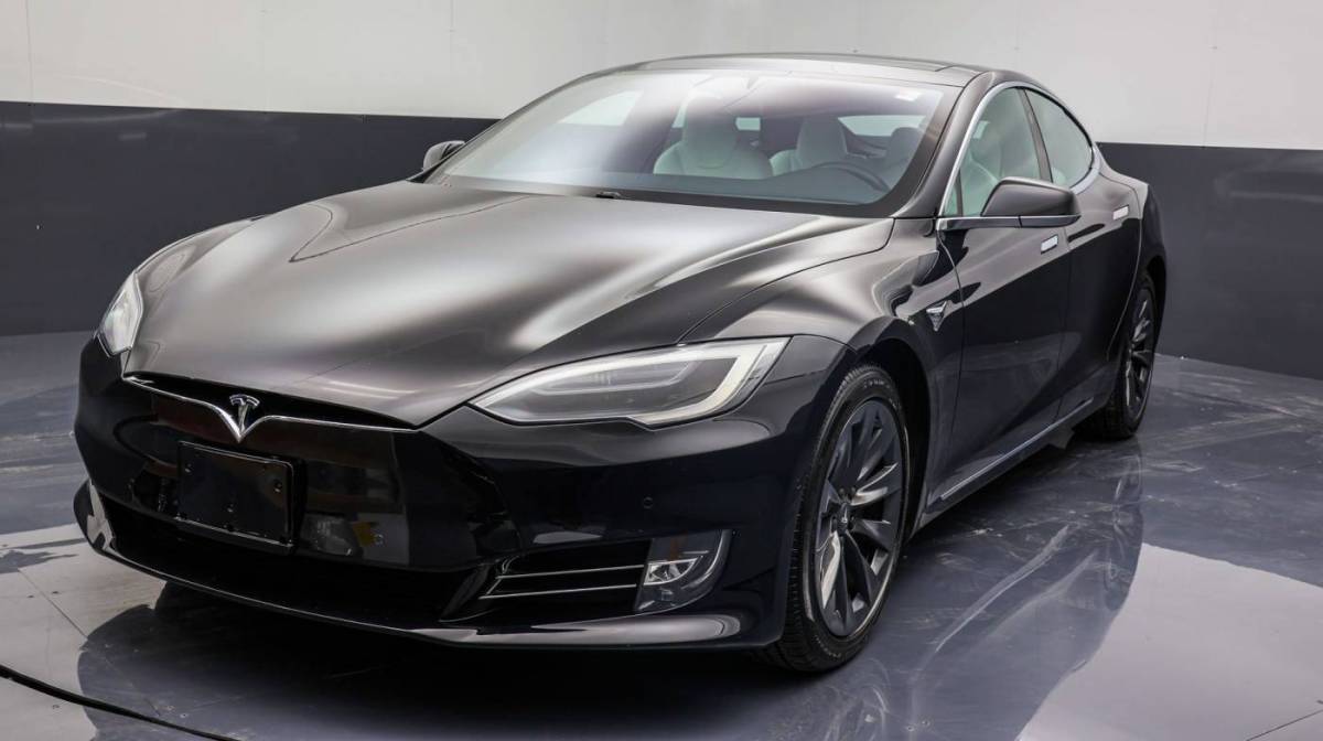 2018 Tesla Model S 5YJSA1E20JF245230