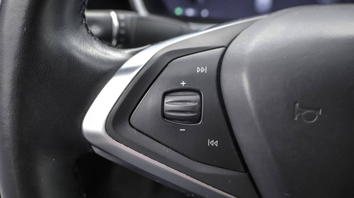2018 Tesla Model S 5YJSA1E20JF245230
