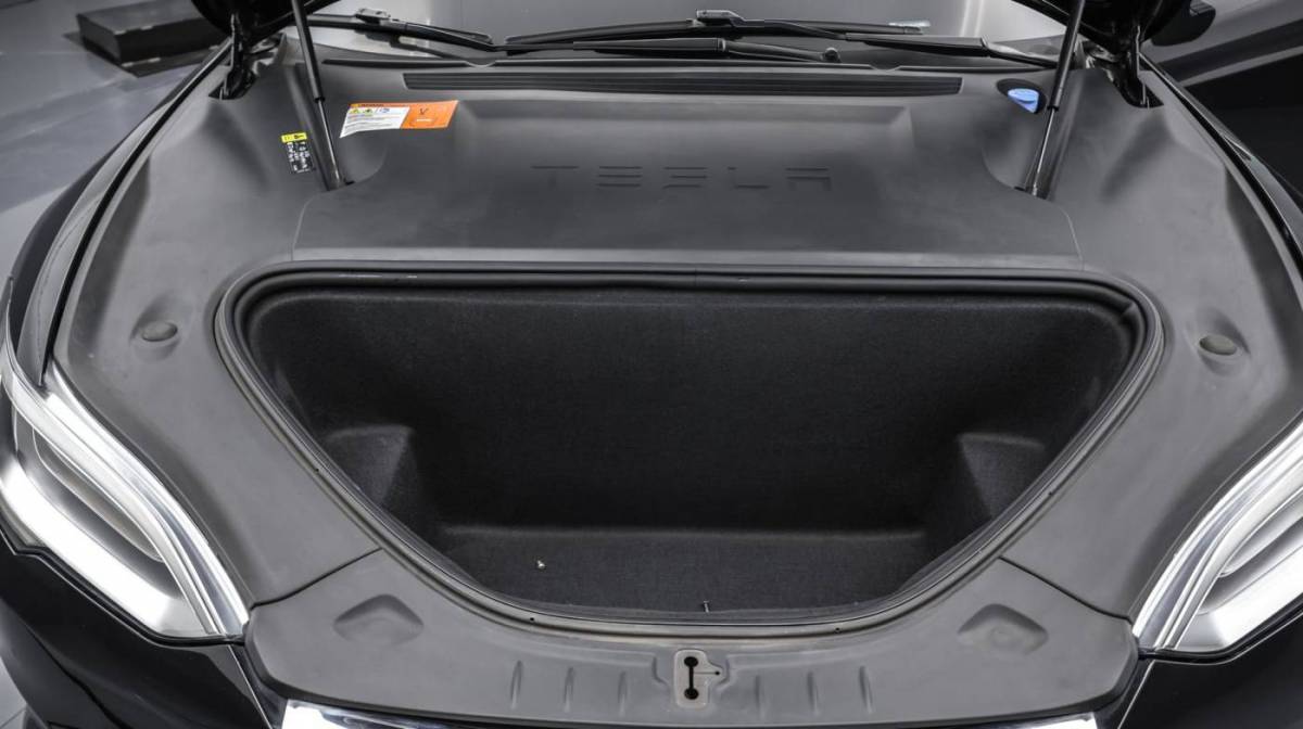 2018 Tesla Model S 5YJSA1E20JF245230