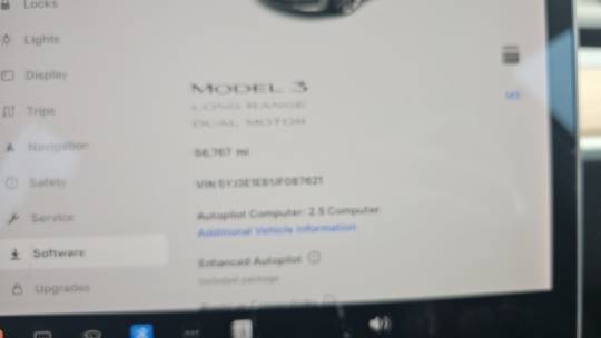 2018 Tesla Model 3 5YJ3E1EB1JF087621