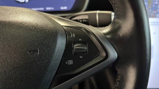 2018 Tesla Model X 5YJXCDE29JF112712