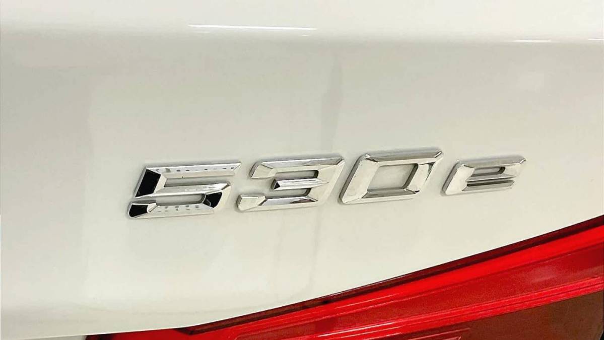 2018 BMW 5 Series WBAJA9C50JB032866