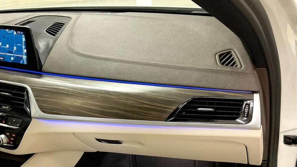 2018 BMW 5 Series WBAJA9C50JB032866