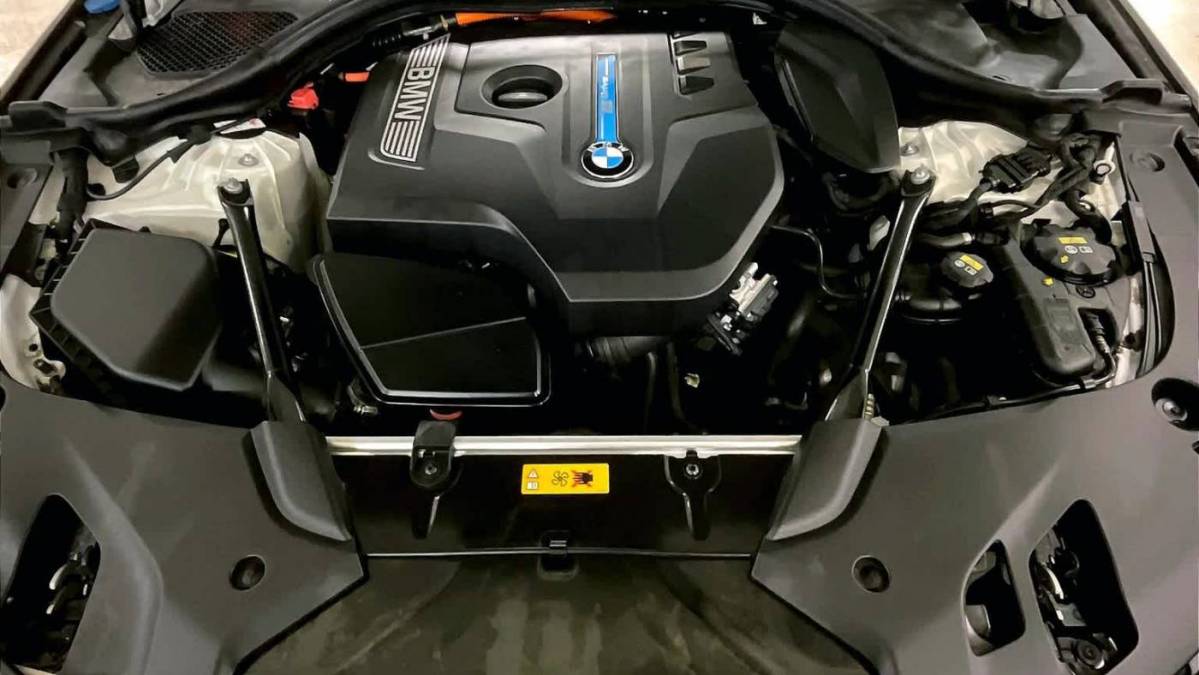 2018 BMW 5 Series WBAJA9C50JB032866