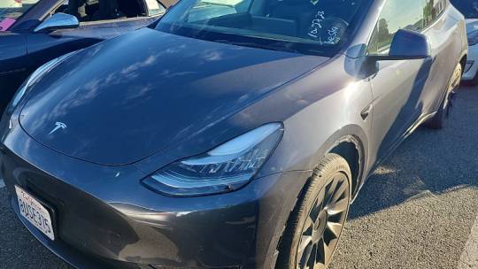 2021 Tesla Model Y 5YJYGDEE2MF096375