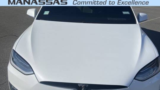 2018 Tesla Model X 5YJXCDE28JF104083