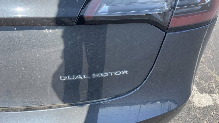2018 Tesla Model 3 5YJ3E1EB5JF129109