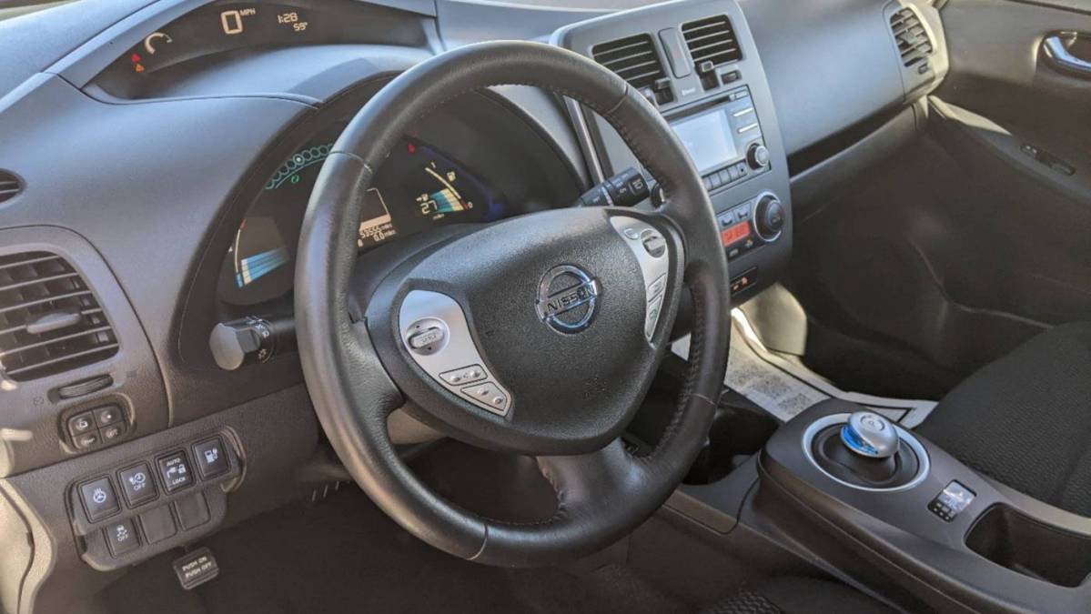 2015 Nissan LEAF 1N4AZ0CP5FC305316