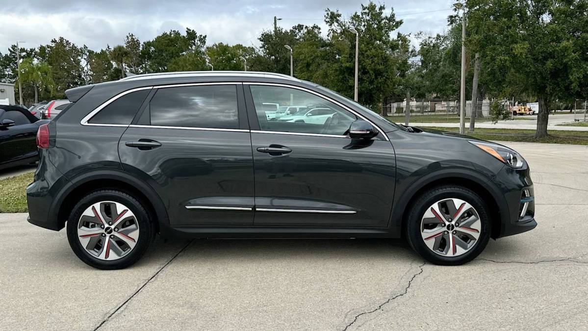 2022 Kia NIRO EV KNDCC3LG5N5138528
