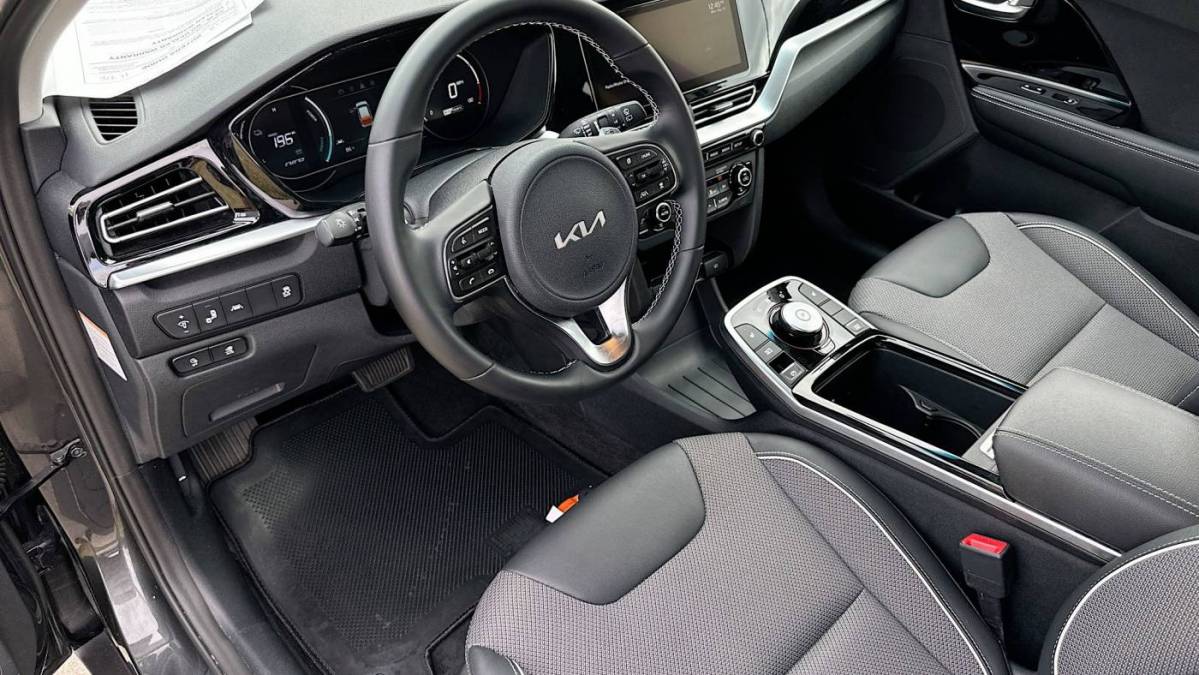 2022 Kia NIRO EV KNDCC3LG5N5138528