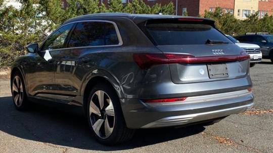 2019 Audi e-tron WA1VAAGE1KB006725