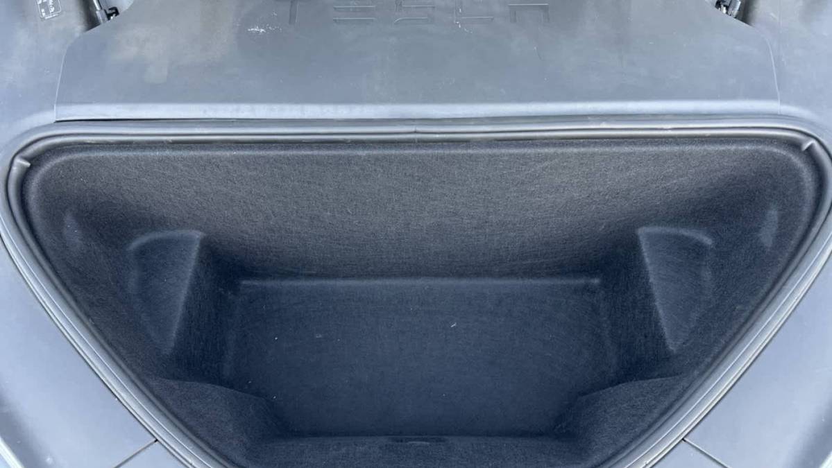 2018 Tesla Model S 5YJSA1E25JF281902
