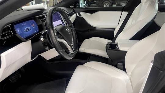 2017 Tesla Model S 5YJSA1E22HF208755
