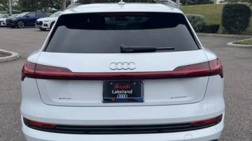 2021 Audi e-tron WA1LAAGE7MB004200