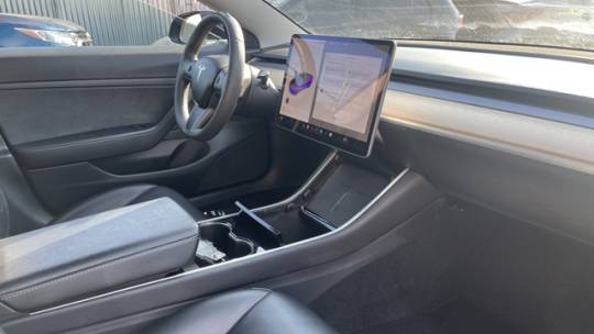 2020 Tesla Model 3 5YJ3E1EA3LF738922