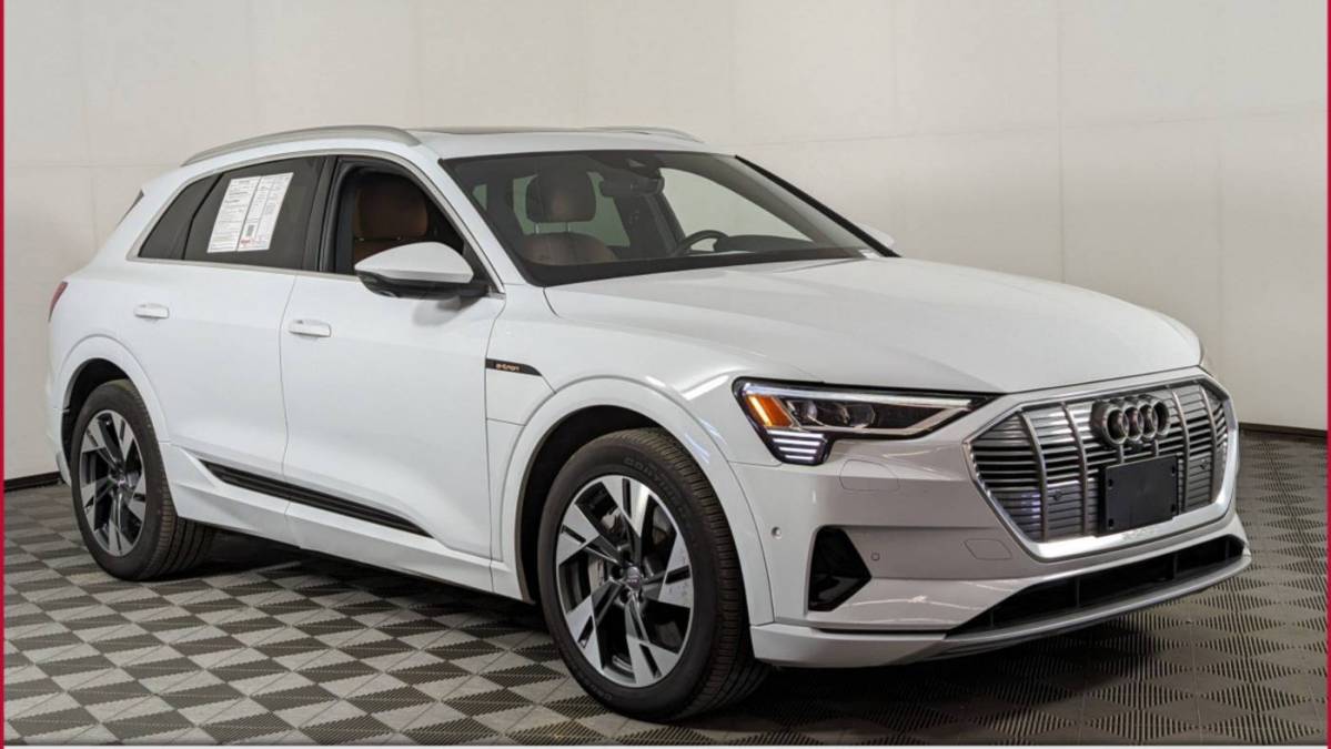 2021 Audi e-tron WA1LAAGE6MB003491