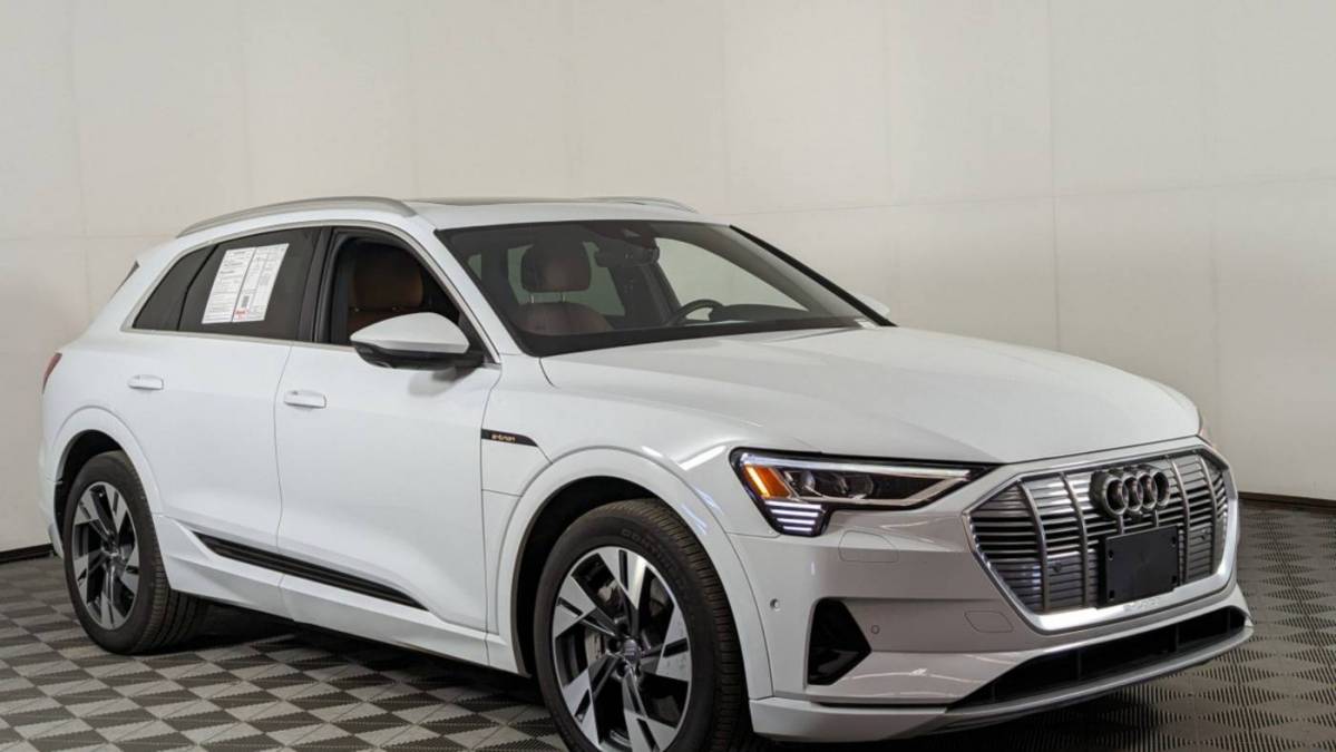 2021 Audi e-tron WA1LAAGE6MB003491