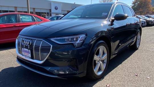 2019 Audi e-tron WA1LAAGE1KB025055