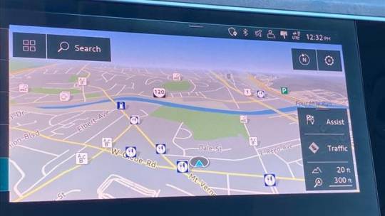 2019 Audi e-tron WA1LAAGE1KB025055