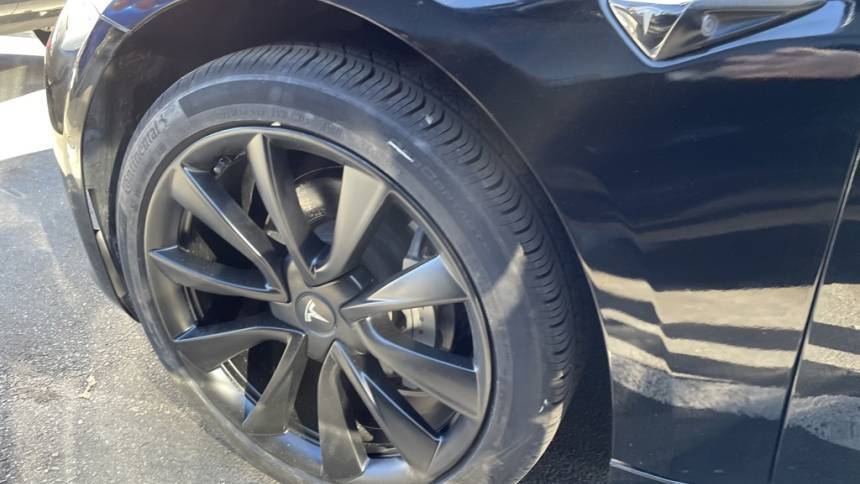 2019 Tesla Model 3 5YJ3E1EA2KF395258