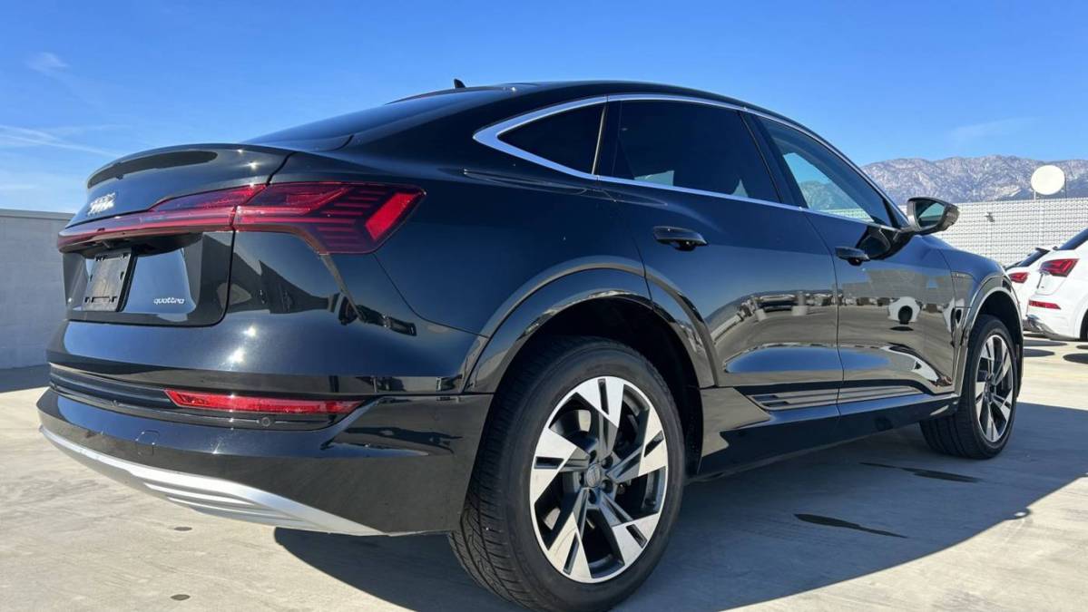2020 Audi e-tron WA12ABGE6LB036006