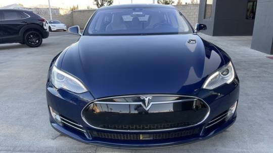 2015 Tesla Model S 5YJSA1H48FF082525