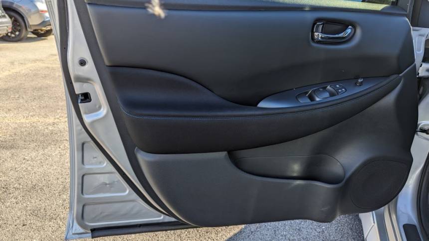 2021 Nissan LEAF 1N4AZ1BV9MC553037
