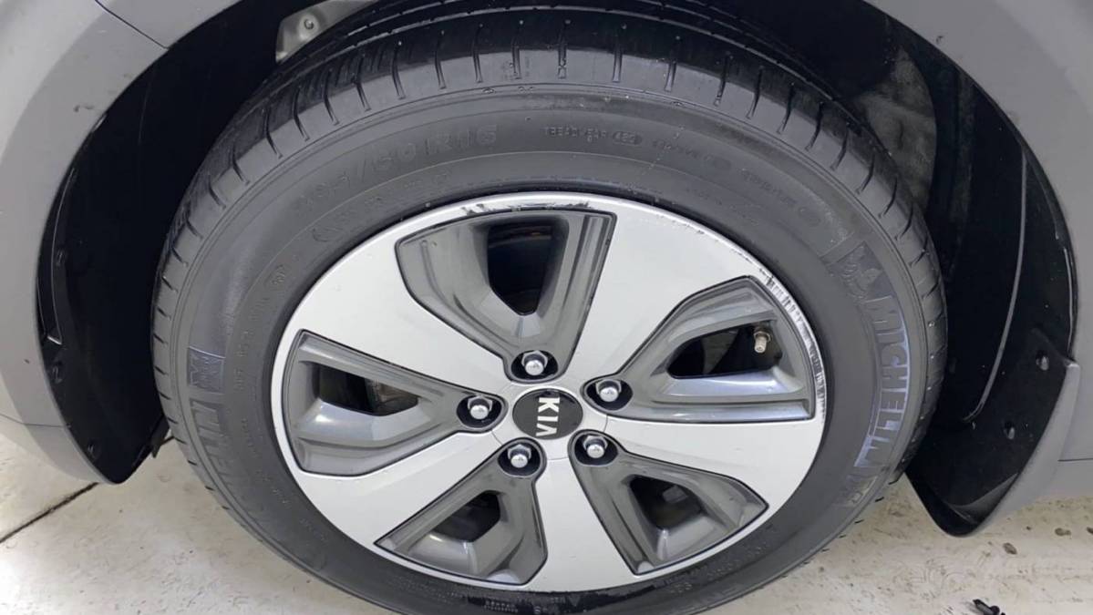 2018 Kia Niro KNDCC3LD9J5191443