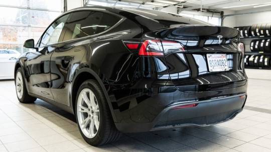 2020 Tesla Model Y 5YJYGDEE2LF050673