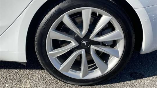 2018 Tesla Model 3 5YJ3E1EB5JF134083