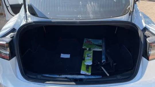 2018 Tesla Model 3 5YJ3E1EB7JF122467