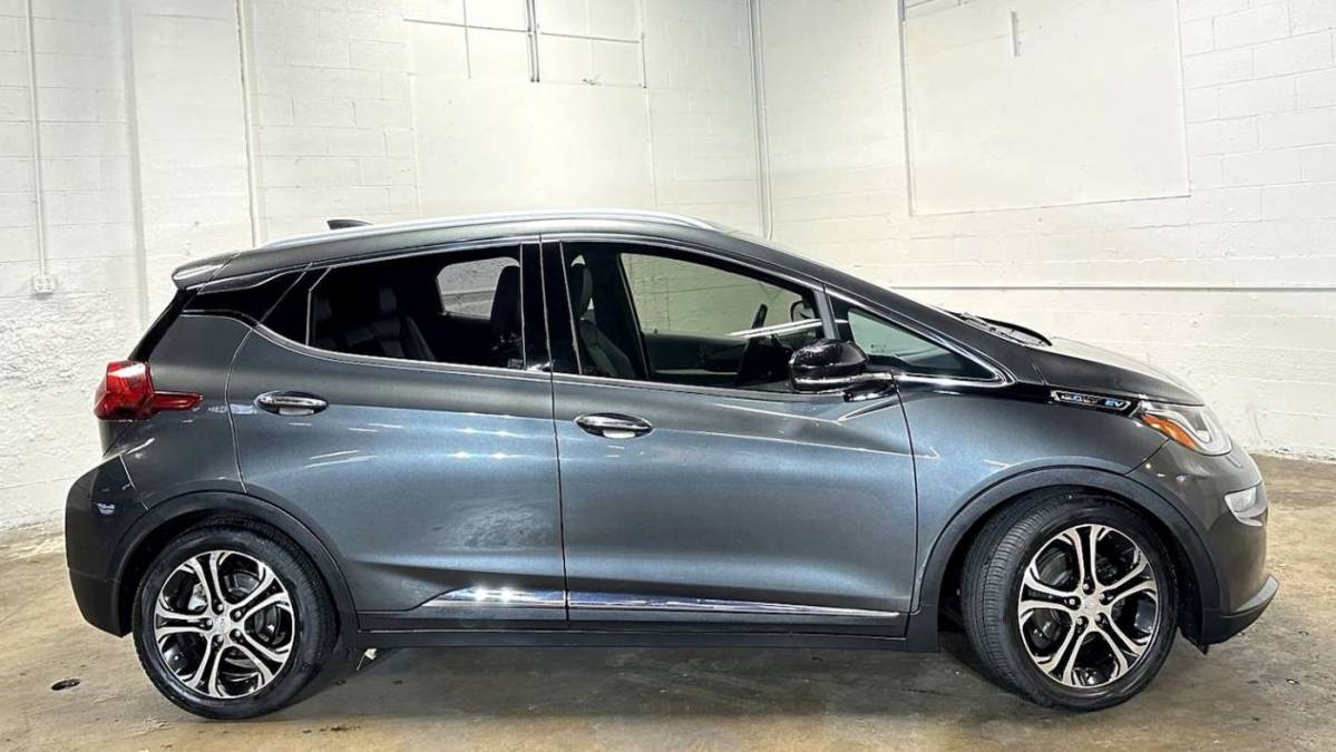2017 Chevrolet Bolt 1G1FX6S04H4138126