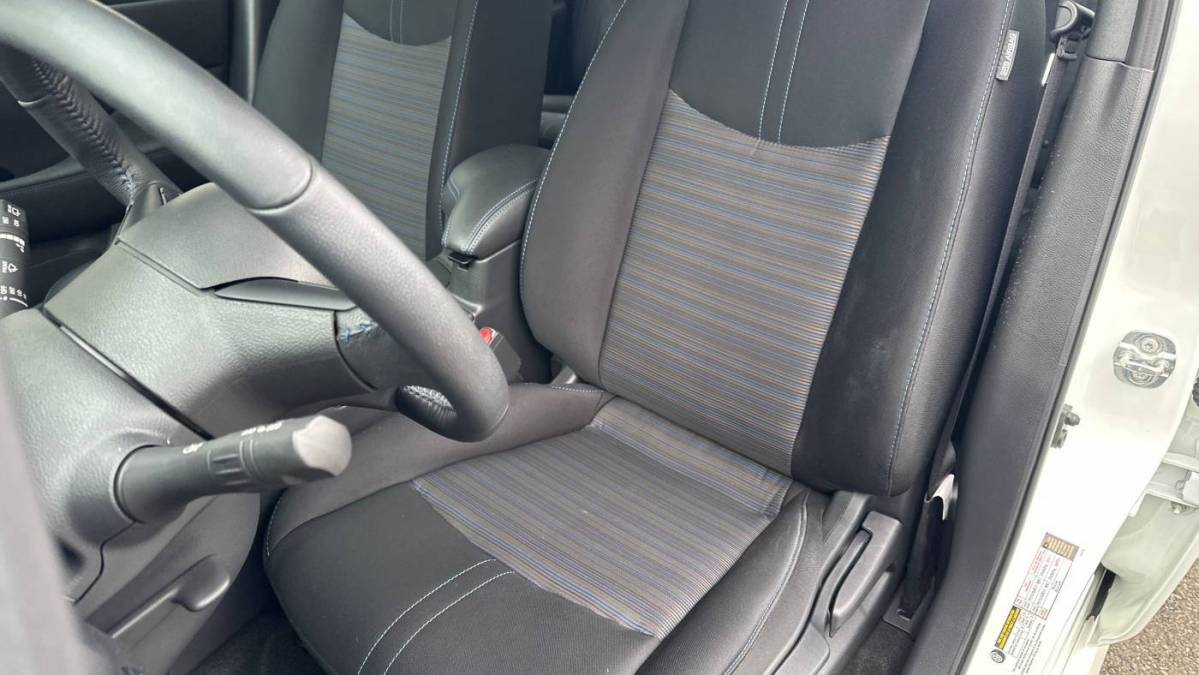 2022 Nissan LEAF 1N4AZ1CV4NC560297