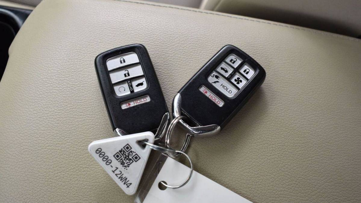 2018 Honda Clarity JHMZC5F19JC010536