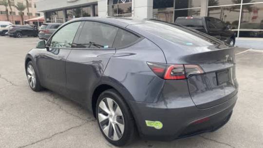 2021 Tesla Model Y 5YJYGDEE4MF094529
