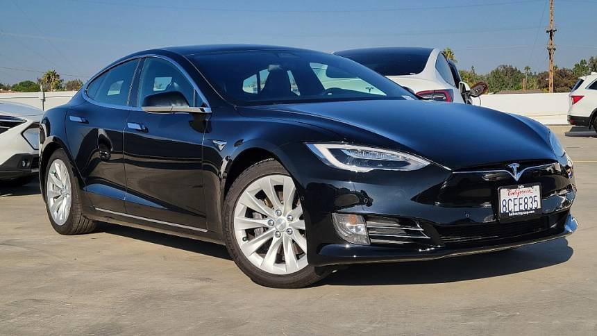 2017 Tesla Model S 5YJSA1E10HF233905